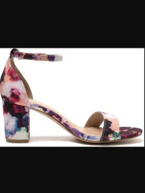Women's Chunky High Heels Sandals - great condition